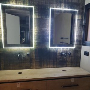 זוג מראות עם תאורת לד הקפית דגם לומיאנו-אלפא 60X80